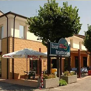 https://locanda-corte-girlanda.hotelinveneto.com